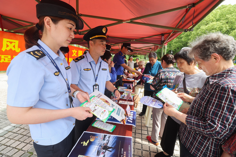 浙江湖州:社区举办“有礼市集” 推进基层文明建设