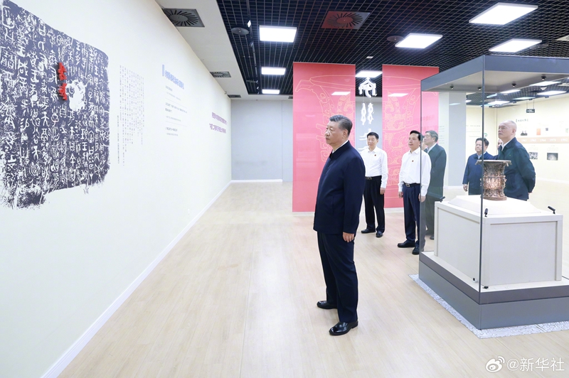 习近平:尊崇热爱中华文明,把中华优秀传统文化一代一代传下去