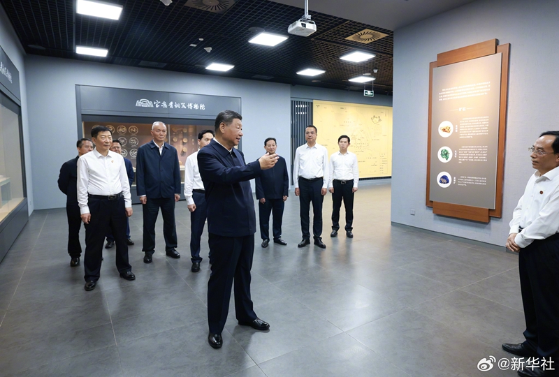 习近平:尊崇热爱中华文明,把中华优秀传统文化一代一代传下去