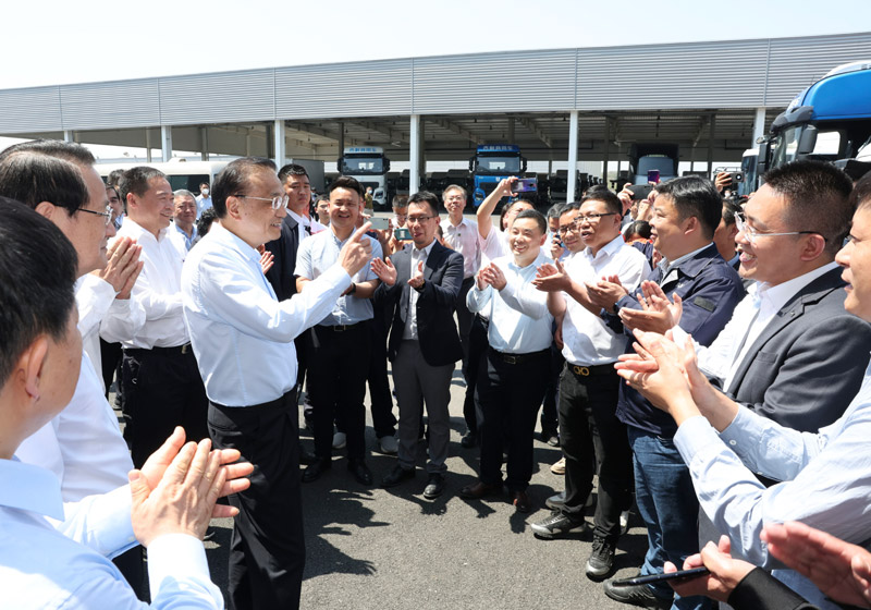 李克强在江西考察：加快已定政策举措实施进度 稳定宏观经济大盘切实保障民生