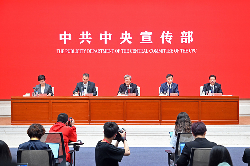 加快建设交通强国、努力当好中国现代化开路先锋——“中国这十年”系列主题新闻发布会聚焦新时代加快建设交通强国的进展与成效