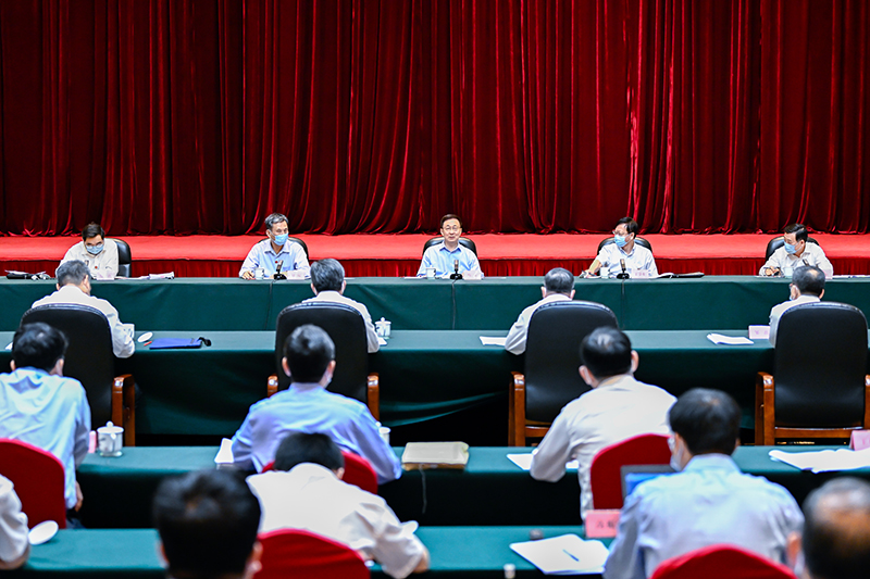 韩正在山西调研并主持召开煤炭清洁高效利用专题座谈会