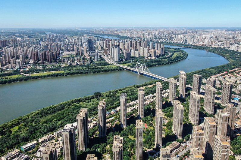 辽宁老工业基地十年生态嬗变观察：碧水蓝天入画来