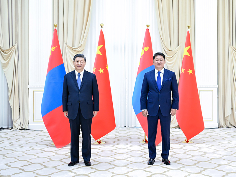 习近平会见蒙古国总统呼日勒苏赫