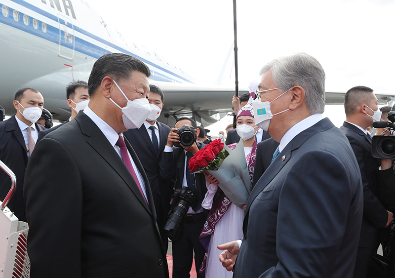 习近平对哈萨克斯坦共和国进行国事访问