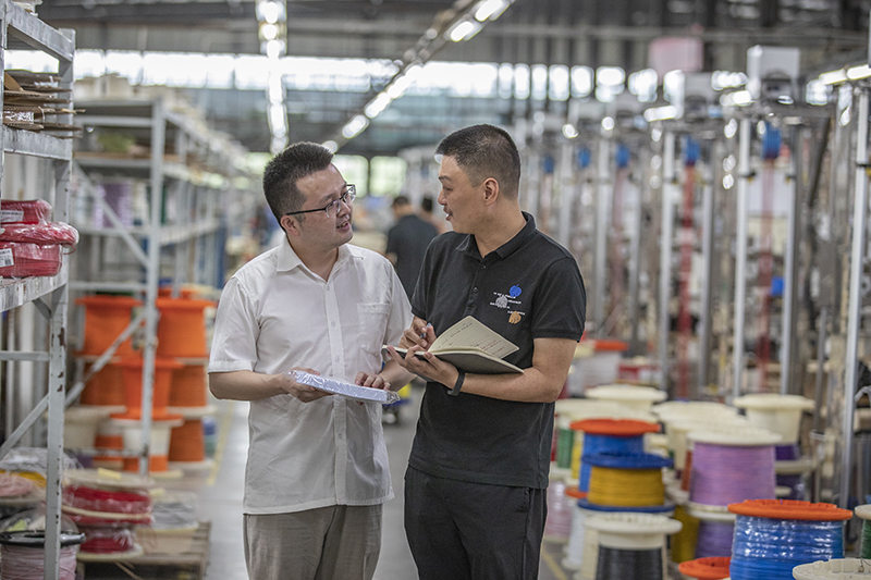 号令四面 组织八方——从统筹疫情防控和经济社会发展看中国特色社会主义制度优势