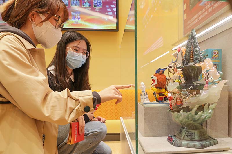 挺起新时代精神脊梁——从“奋进新时代”主题成就展看新时代文化建设