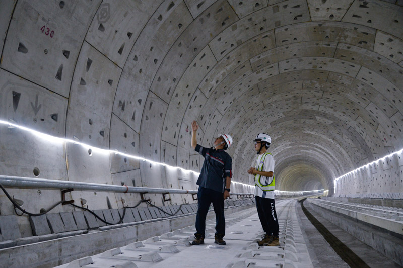 通讯：雅万高铁建设驶入“快车道”