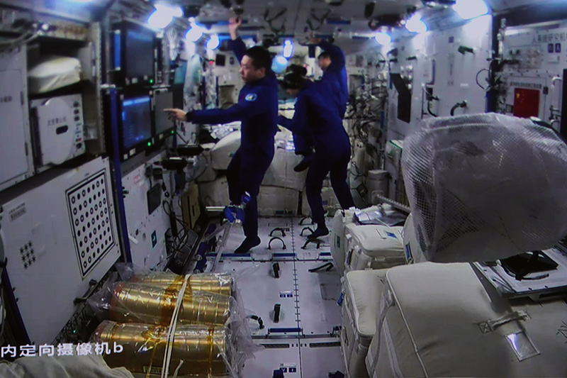 空间站梦天实验舱与空间站组合体在轨完成交会对接