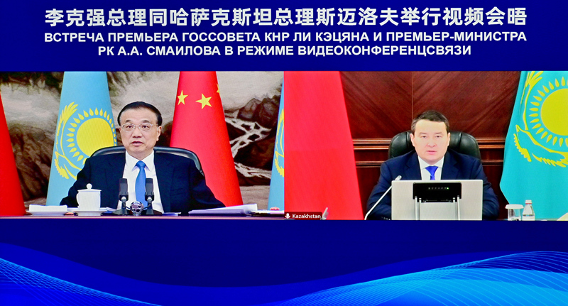 李克强同哈萨克斯坦总理斯迈洛夫举行中哈总理会晤
