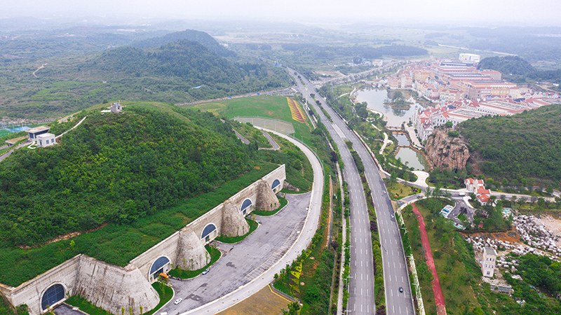 把高质量发展作为全面建设社会主义现代化国家的首要任务——各地贯彻落实党的二十大精神聚力经济建设观察