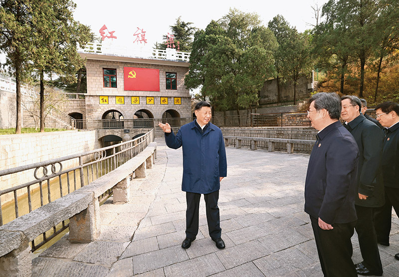 习近平:为实现党的二十大确定的目标任务而团结奋斗