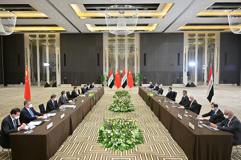 习近平会见伊拉克总理苏达尼