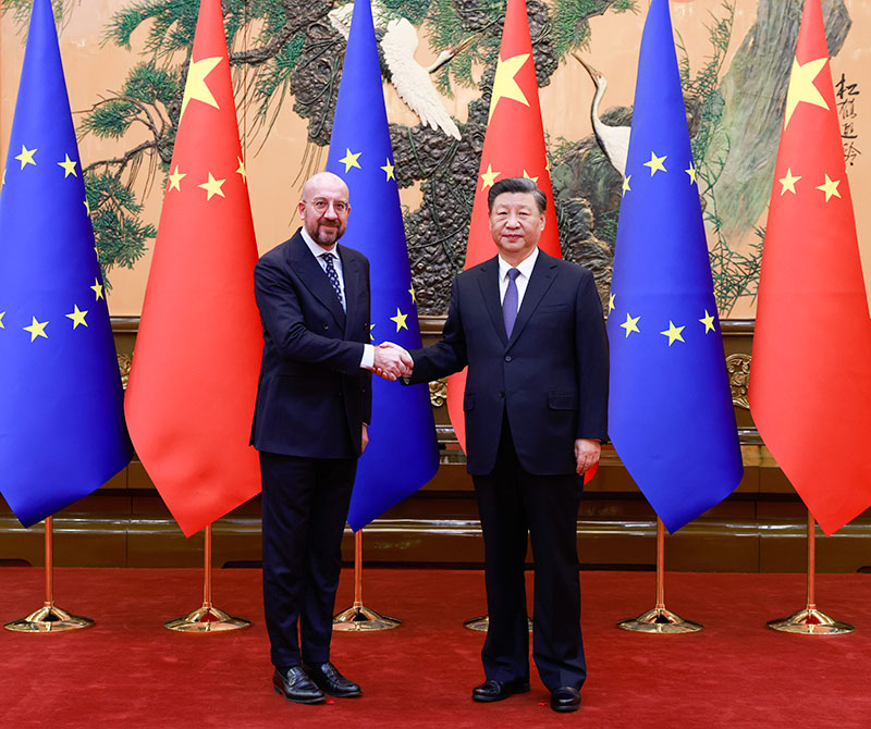 习近平同欧洲理事会主席米歇尔举行会谈