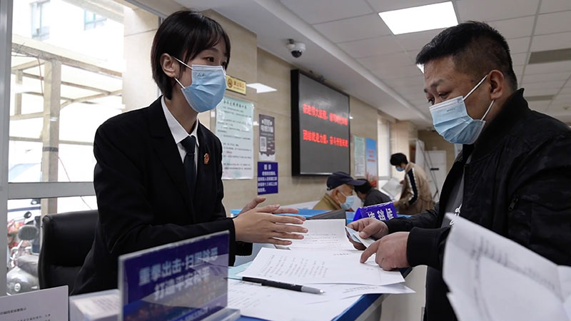 坚持全面依法治国，推进法治中国建设——各地贯彻落实党的二十大精神推动全面依法治国观察