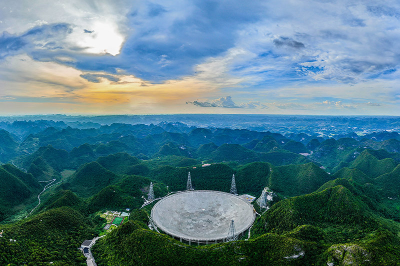“中国天眼”获得银河系星际空间高清图像