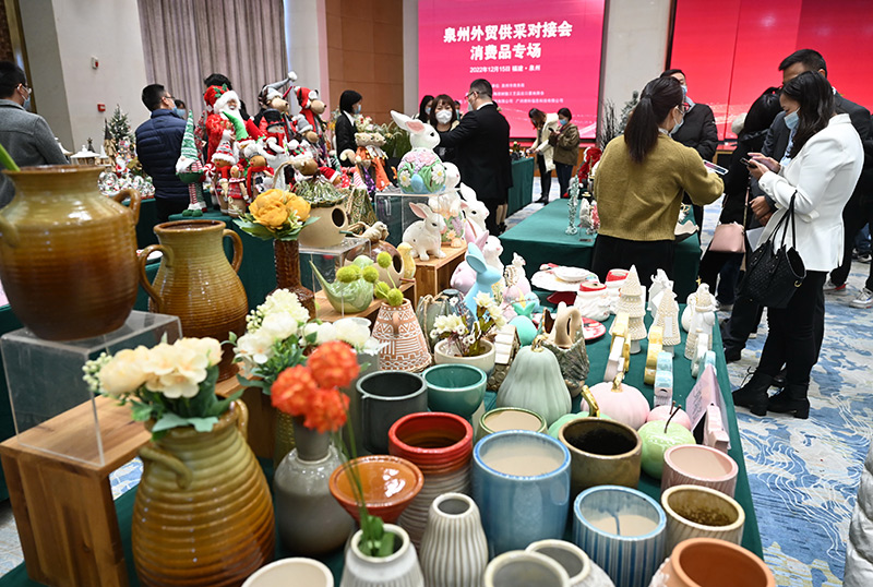 钟华论：让明天的中国更美好——2023年新年献词