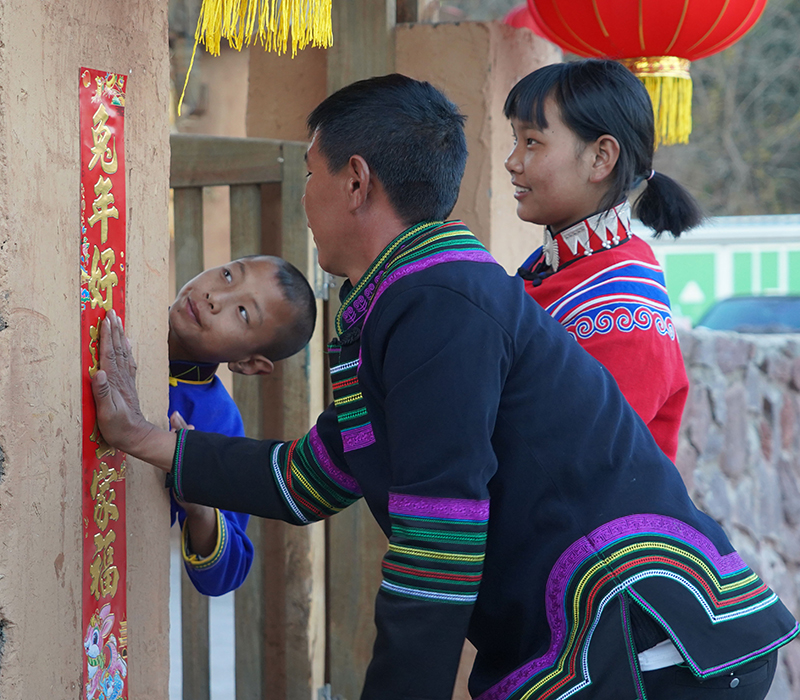情牵人民 春暖中国 习近平总书记春节同群众在一起