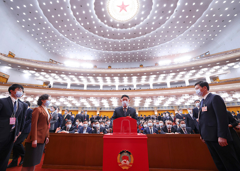 政协第十四届全国委员会选出领导人 王沪宁当选全国政协主席