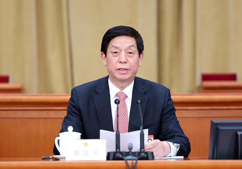 十四届全国人大一次会议举行预备会议