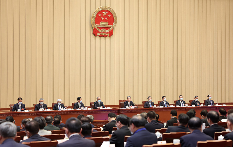 十四届全国人大一次会议主席团举行第一次会议