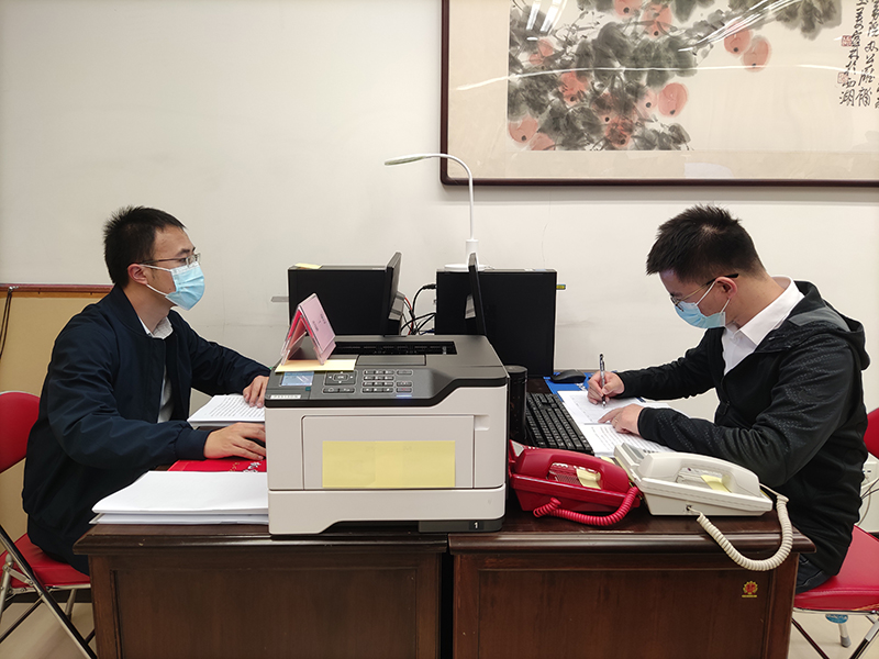 现场旁听、小程序留言、简报梳理——2023年全国两会国办多渠道速递代表委员“好声音”