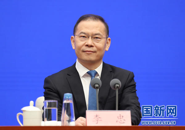 国务院新闻办发布会介绍就业和社会保障工作情况