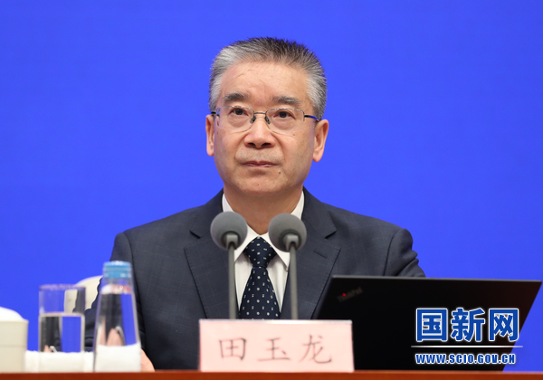 国务院新闻办就“加快推进新型工业化 做强做优做大实体经济”举行发布会