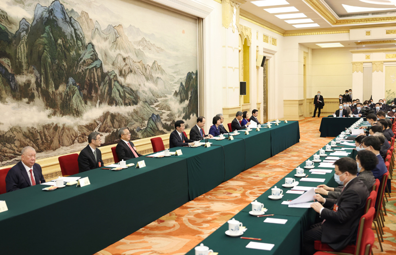 政协第十四届全国委员会第一次会议主席团举行第一次会议