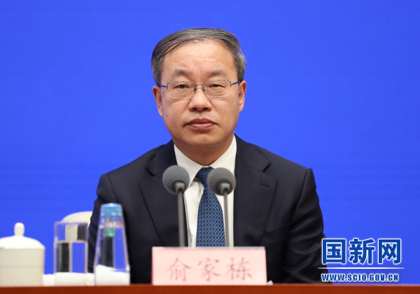 国务院新闻办发布会介绍就业和社会保障工作情况