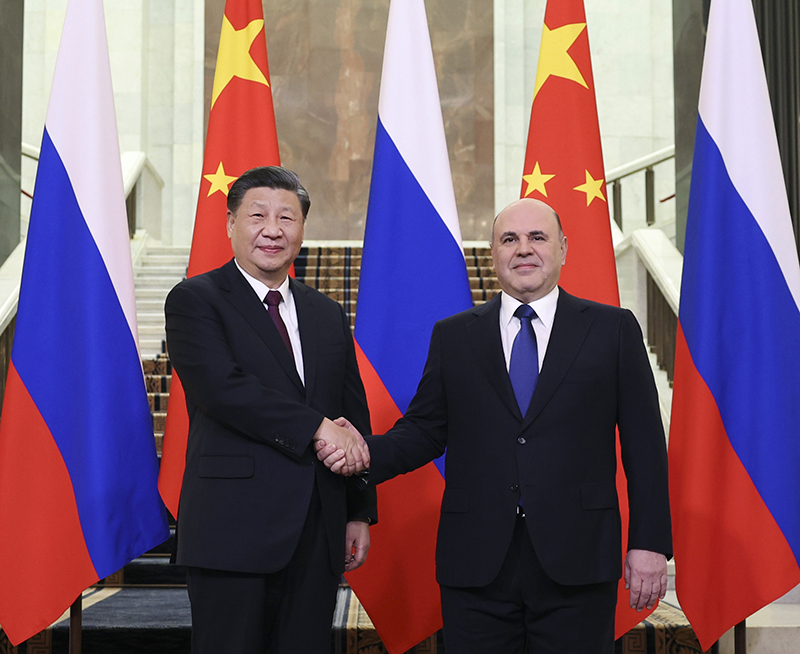 习近平会见俄罗斯总理米舒斯京