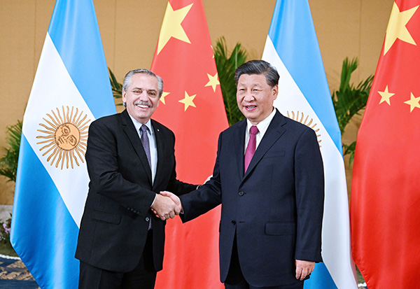 Xi meets Argentine President Fernandez