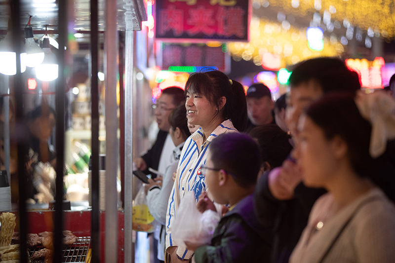 黑龙江伊春：“夜经济”点亮新“夜”态