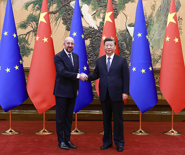 Xi holds talks with European Council president