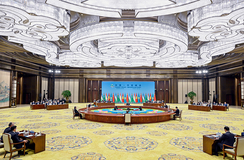 习近平主持首届中国－中亚峰会并发表主旨讲话