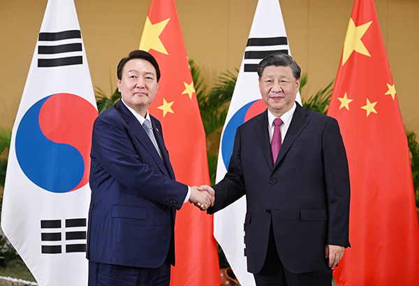 Xi meets S. Korean President Yoon Suk-yeol