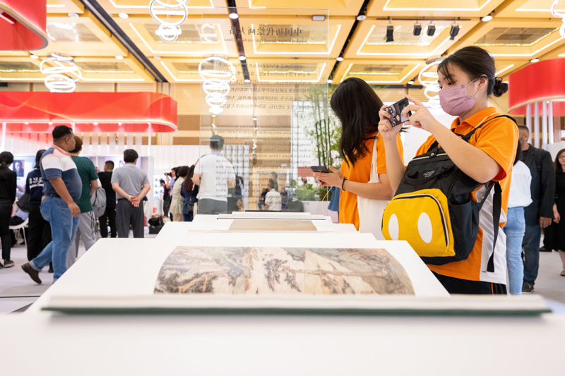 “中国历代绘画大系”亮相吉隆坡国际书展