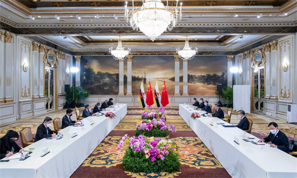 Xi calls for building South China Sea into sea of peace, friendship, cooperation