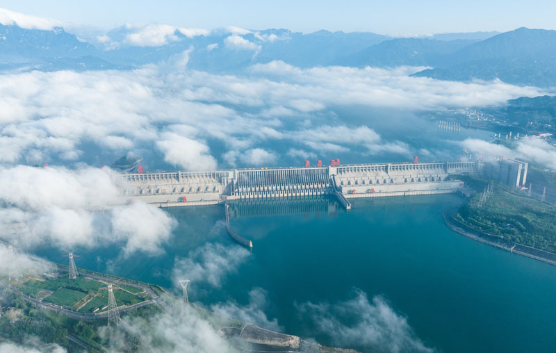 湖北宜昌：三峡云海如画