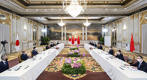 Xi calls for building China-Japan relationship fit for new era