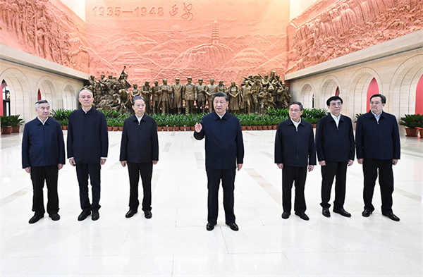Xi stresses striving in unity to fulfill goals set by Party congress