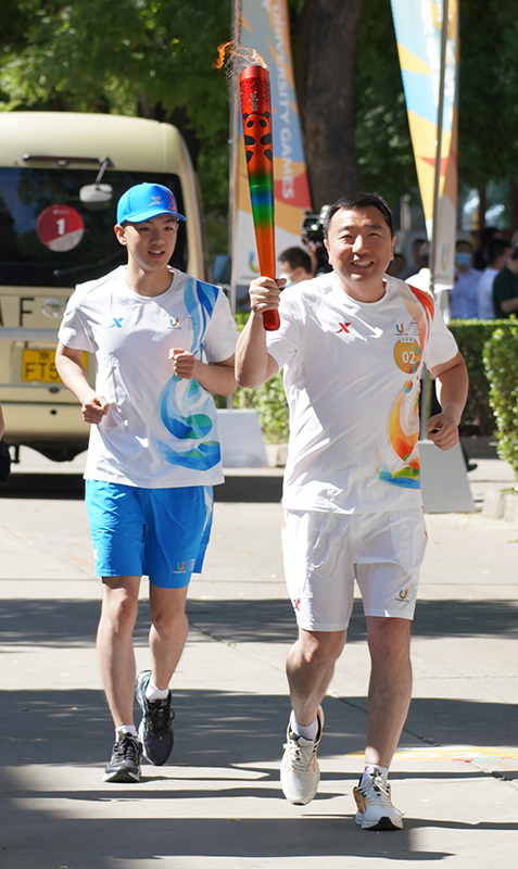 成都第31届世界大学生夏季运动会火炬传递启动仪式在京举行