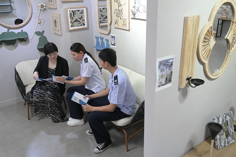 福建闽侯：稳外贸助发展 春风助企百局行