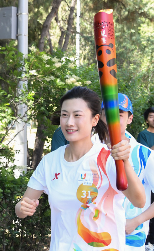 成都第31届世界大学生夏季运动会火炬传递启动仪式在京举行