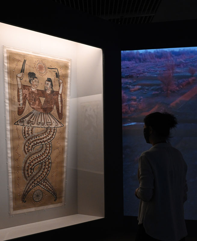 新疆精品历史文物展在国博开幕