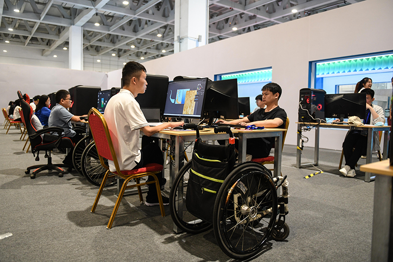 第七届全国残疾人职业技能大赛在济南举行
