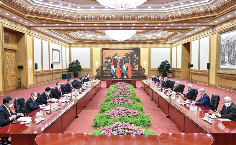 习近平同巴勒斯坦总统阿巴斯举行会谈