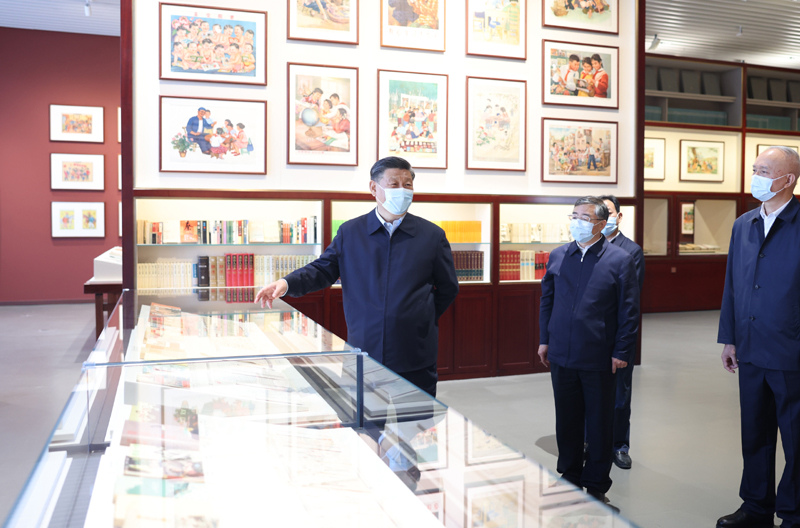 习近平出席文化传承发展座谈会并发表重要讲话