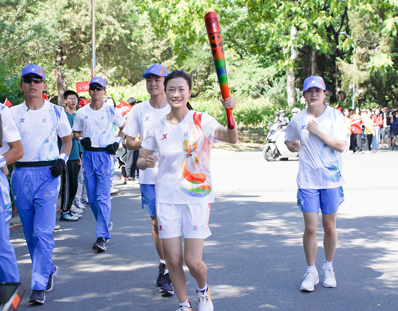 成都第31届世界大学生夏季运动会火炬传递启动仪式在京举行