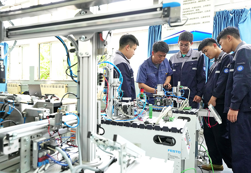 河北秦皇岛：校企对接按需教学育人才